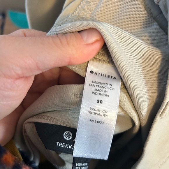 Athleta Trekkie Utility Cargo Pants - Picture 5 of 8